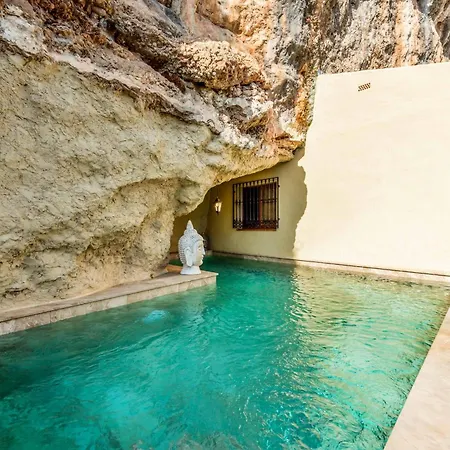 Casa Cueva