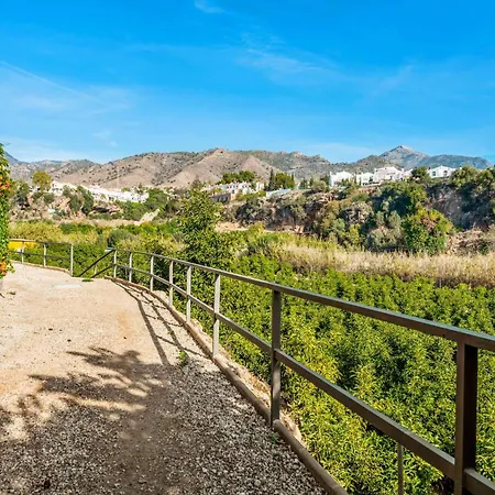 Casa Cueva Villa *